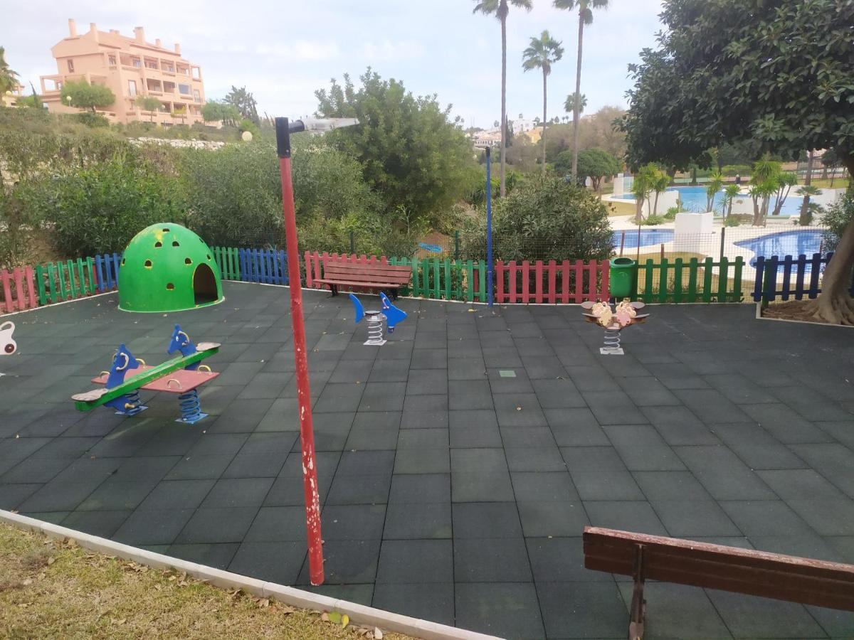 Playa Marina Club Pretty House Apartment มาลากา ภายนอก รูปภาพ